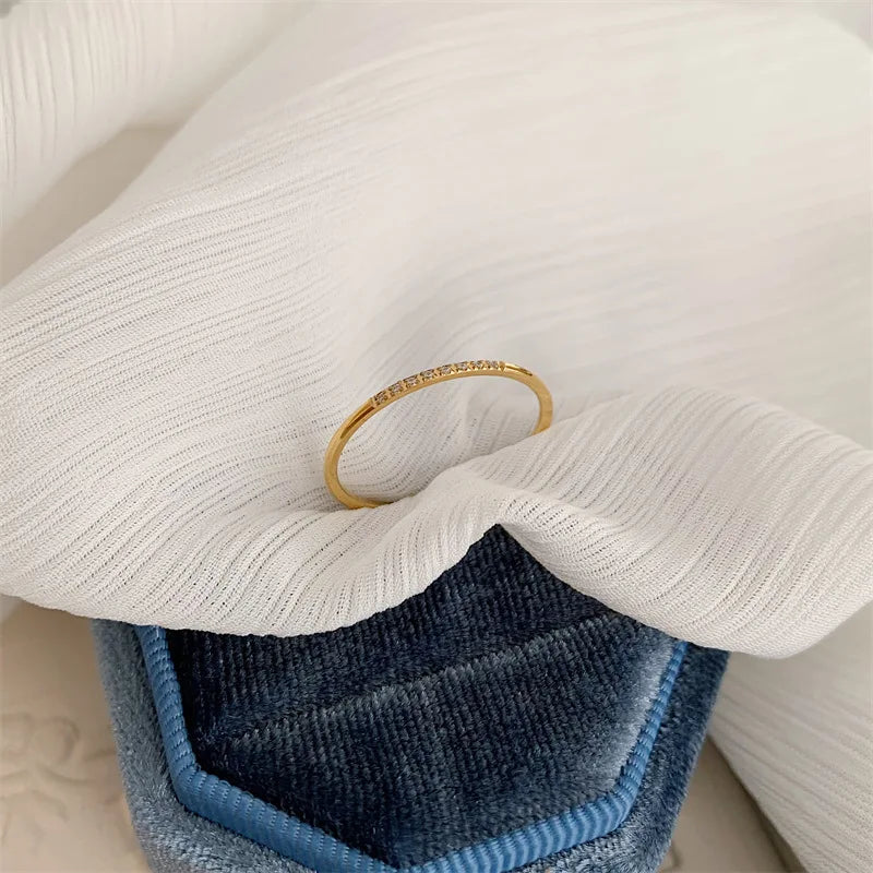 New Fashion Stainless Steel Cubic Zirconia Thin Finger Ring Fashion Jewelry Zircon Wedding Ring